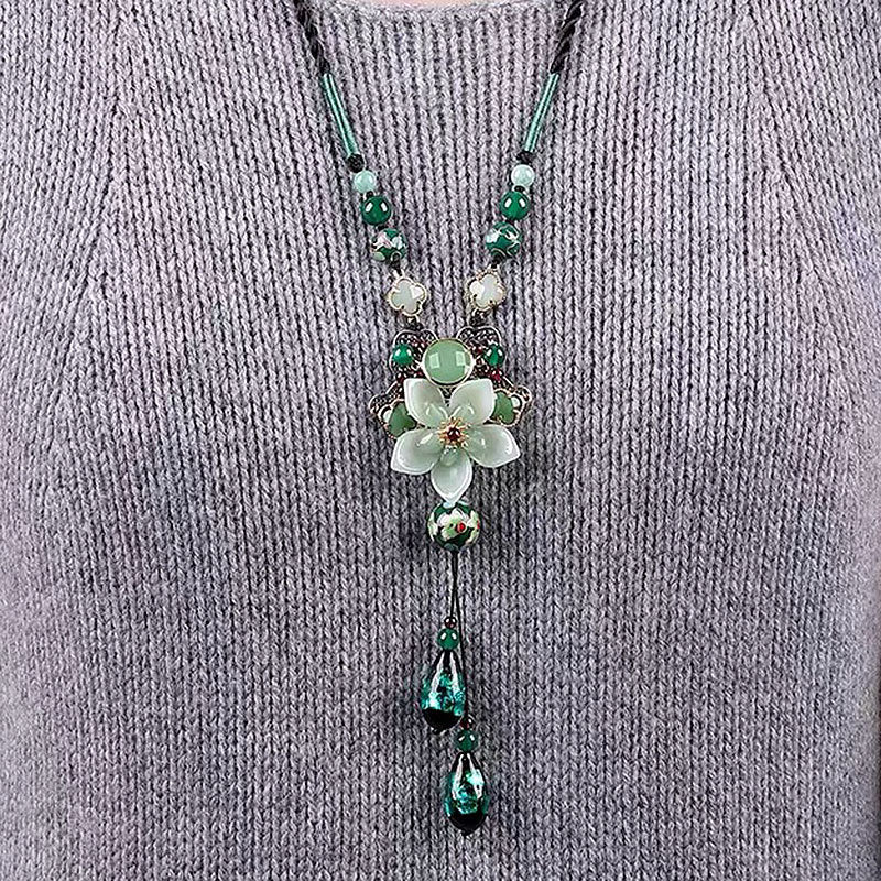 Collar de Jade Flor de Loto