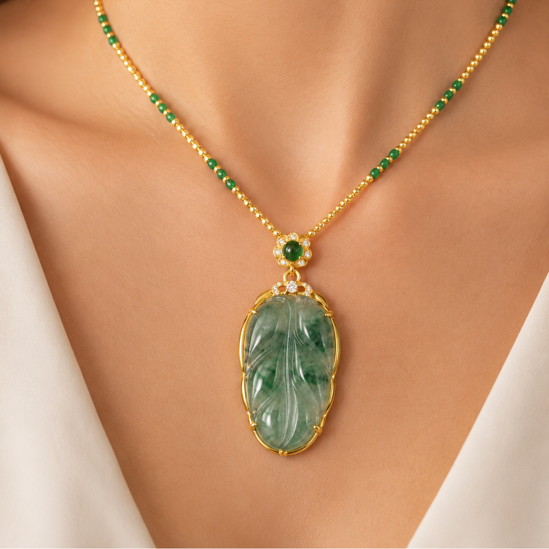 Collar de Jade de la Fortuna - Piedra Milenaria de Prosperidad
