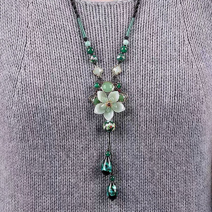 Collar de Jade Flor de Loto